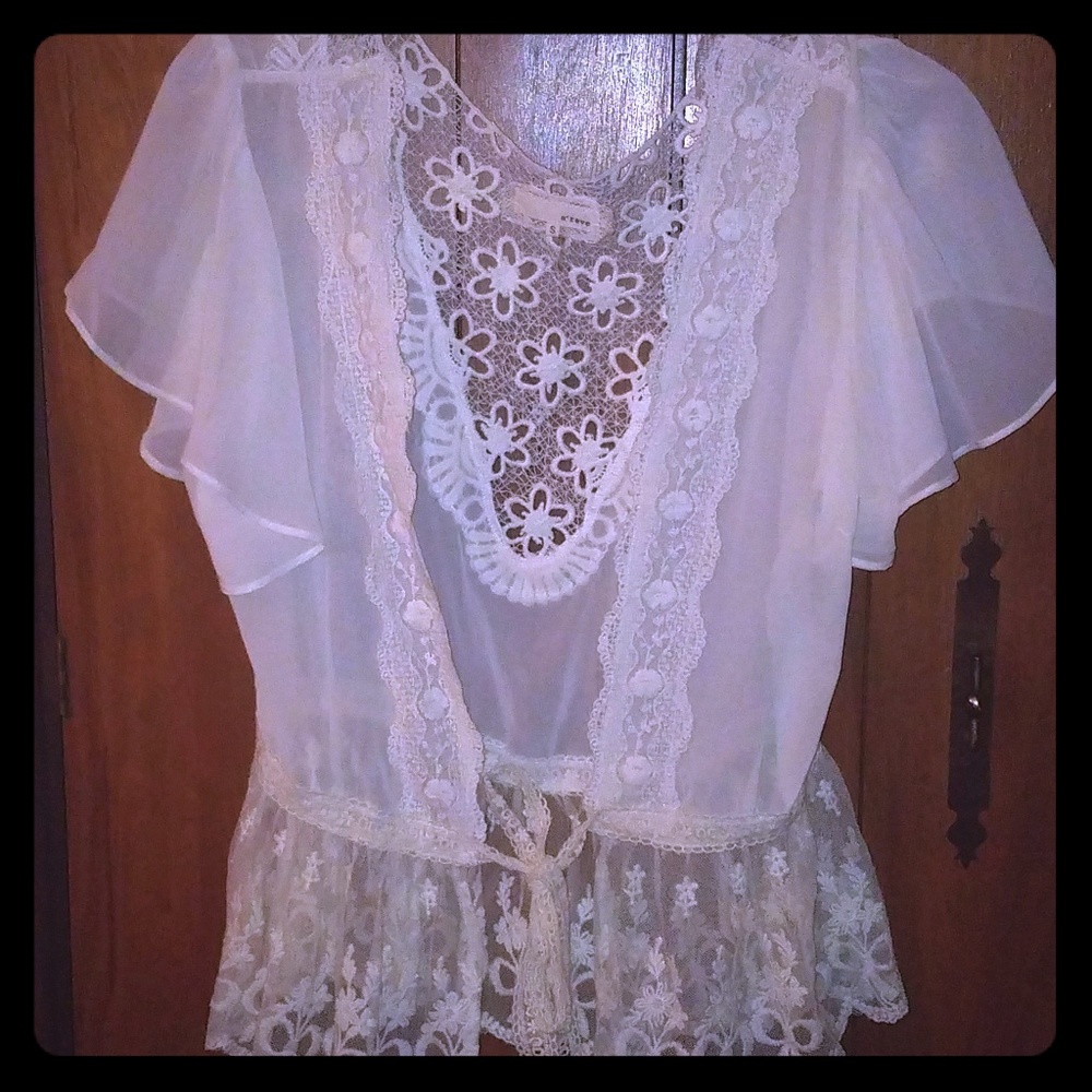 a'vere lace top cover